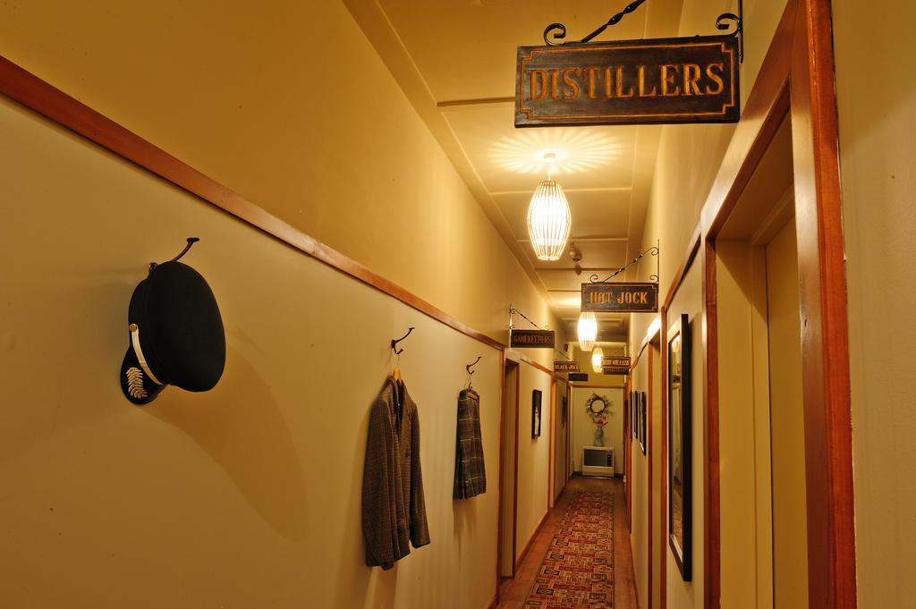 Blacks Hotel Ophir Eksteriør billede